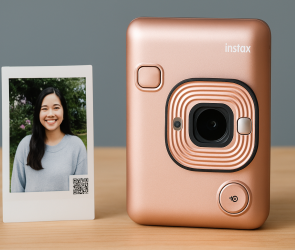Fujifilm’s Instax Mini LiPlay brings audio to the instant camera