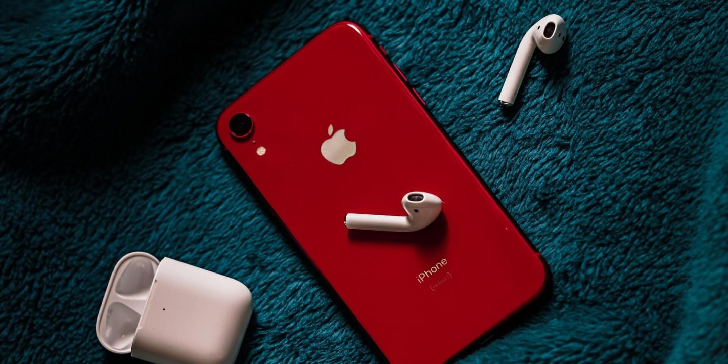 Air Pods Pro with Wireless Charging Case